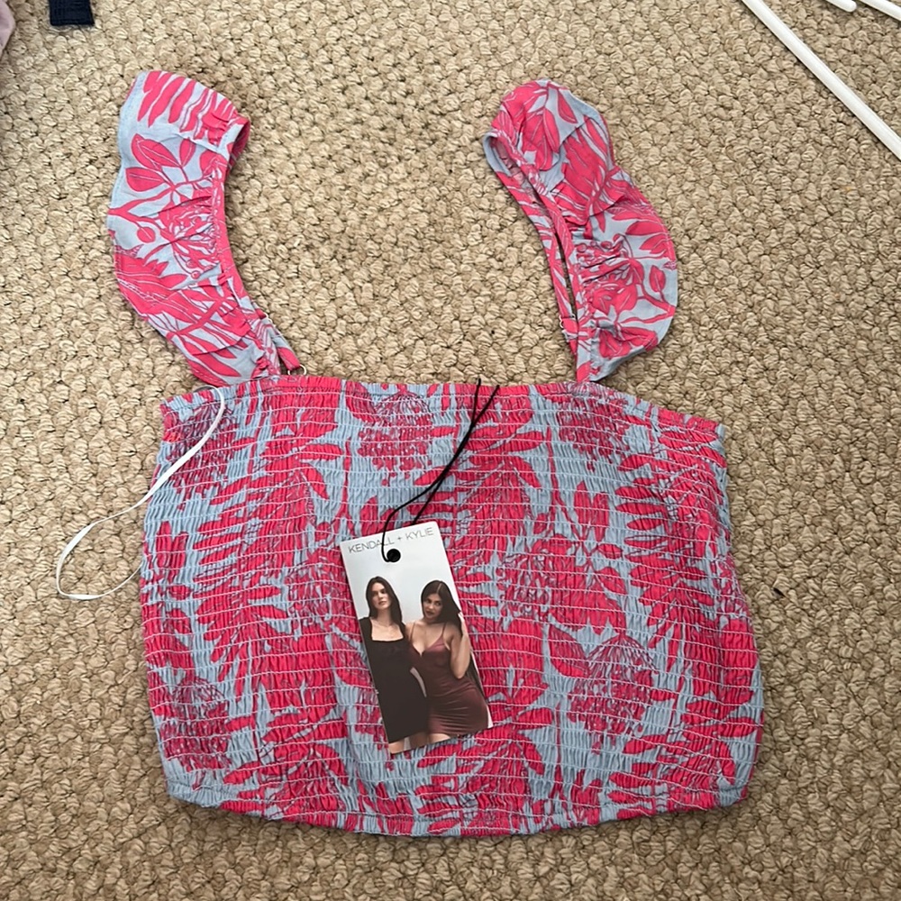 Kendall and Kylie crop top x-small